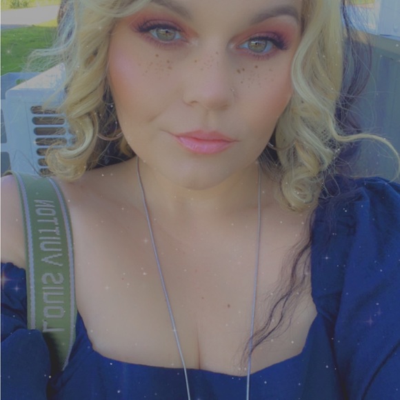 Meet your Posher, Jessica - Picture 6 of 6